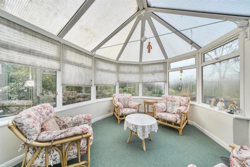 Bungalow - Detached Main Photo