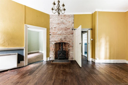 Bungalow - Detached Photo 4