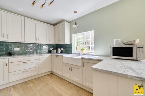 House - Semi-Detached Main Photo
