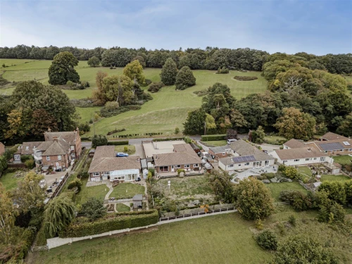 Bungalow - Detached Main Photo