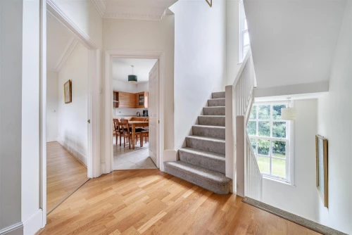 House - Detached Photo 3