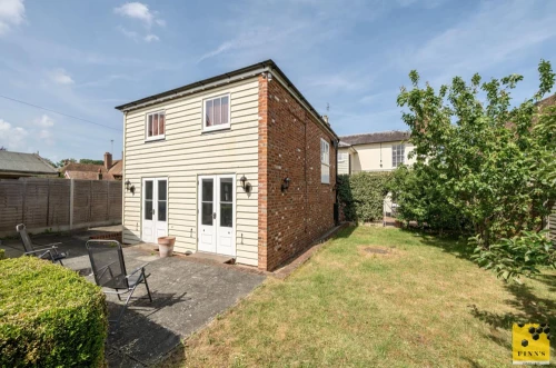 House - Detached Photo 3