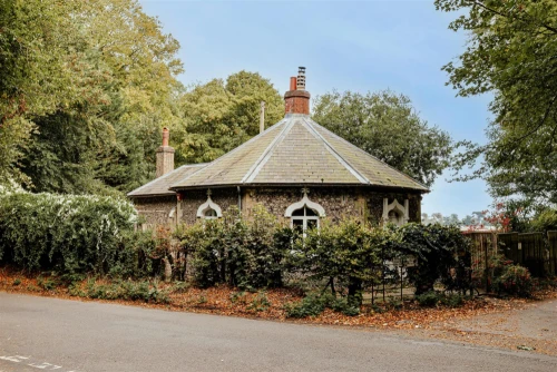 Bungalow - Detached Main Photo