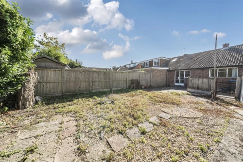 Bungalow - Semi Detached Photo 1