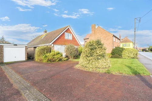 Bungalow - Detached Photo 2