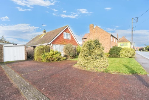 Bungalow - Detached Photo 2