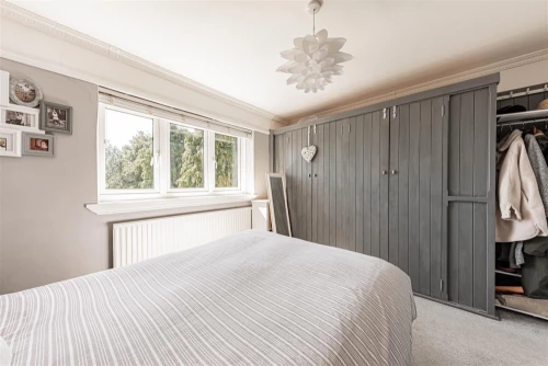 House - Semi-Detached Main Photo