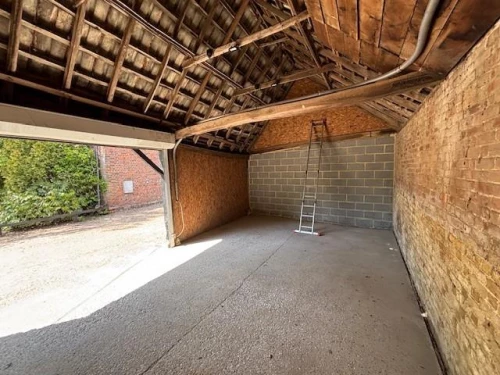 Commercial Main Photo