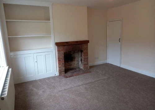 House - Semi-Detached Photo 1