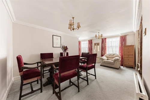 House - Terraced Main Photo