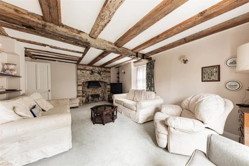 House - Terraced Main Photo