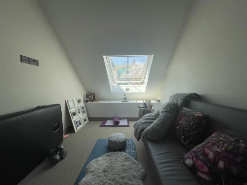 House - Townhouse Photo 1