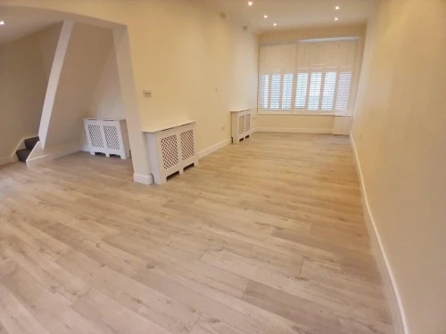 House - Terraced Photo 2