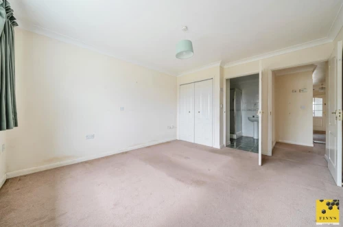 Bungalow - Detached Main Photo