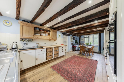 House - Detached Photo 1