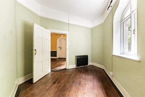 Bungalow - Detached Main Photo