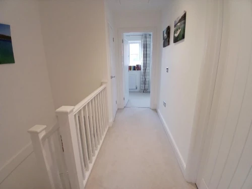 House - Semi-Detached Main Photo