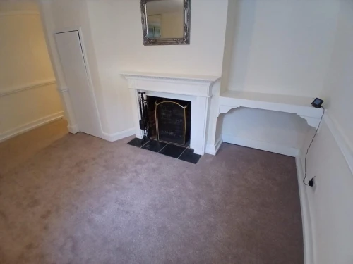 House - Terraced Main Photo