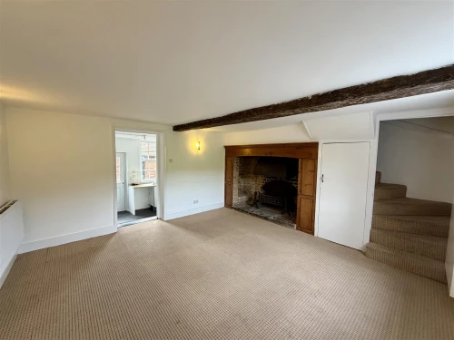 House - Terraced Main Photo