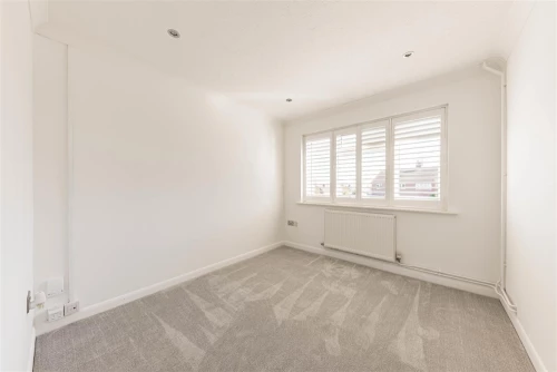 Bungalow - Semi Detached Main Photo