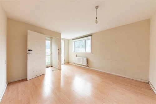 Bungalow - Semi Detached Main Photo