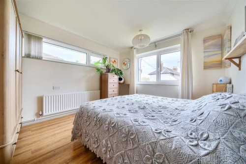 Bungalow - Detached Main Photo