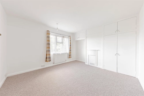 House - Semi-Detached Main Photo