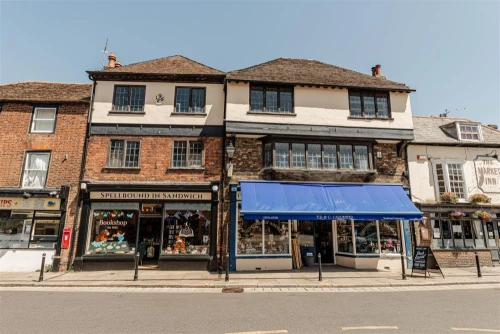 Retail Main Photo