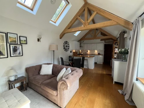 House - Detached Photo 3