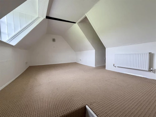 House - Terraced Main Photo