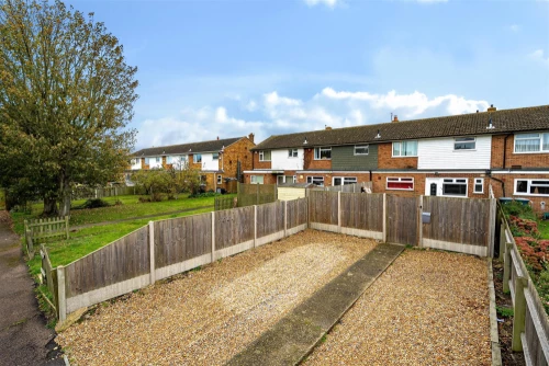 House - Terraced Main Photo