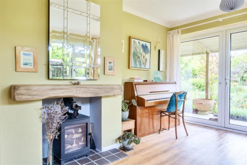 Bungalow - Detached Main Photo