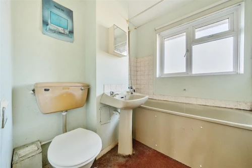 House - Link Detached Main Photo