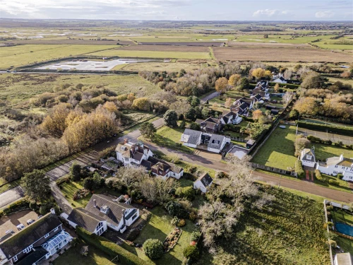 Bungalow - Semi Detached Main Photo