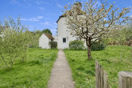 House - Terraced Main Photo