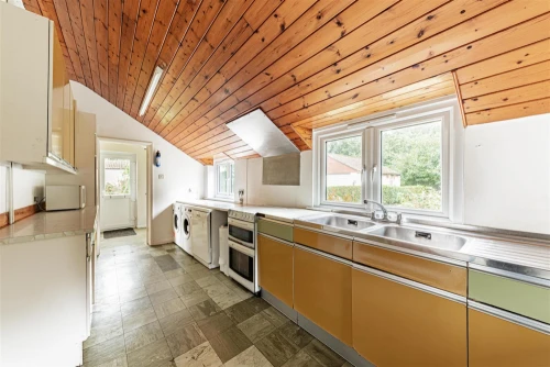Bungalow - Detached Main Photo