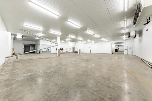 Commercial Main Photo