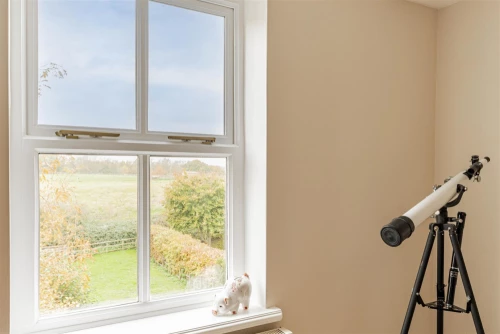 House - Semi-Detached Main Photo