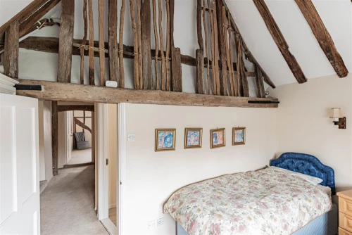 House - Terraced Main Photo