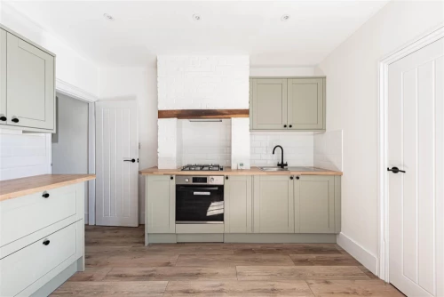 House - Terraced Photo 4