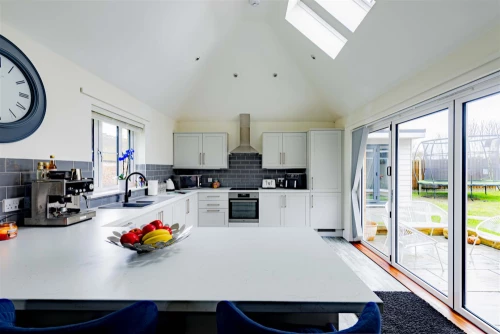 House - Detached Main Photo