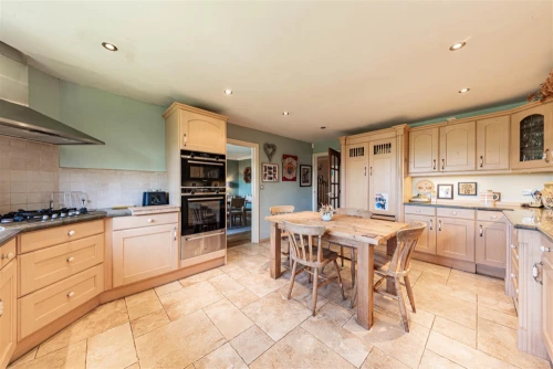 House - Detached Main Photo