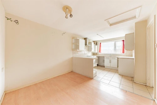 Bungalow - Semi Detached Main Photo