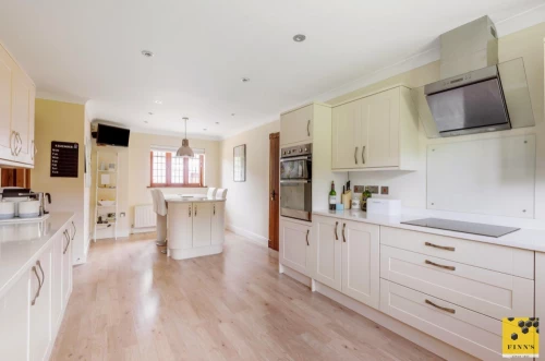 House - Detached Main Photo