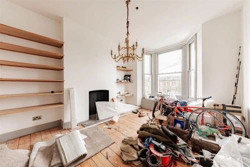 House - Semi-Detached Main Photo