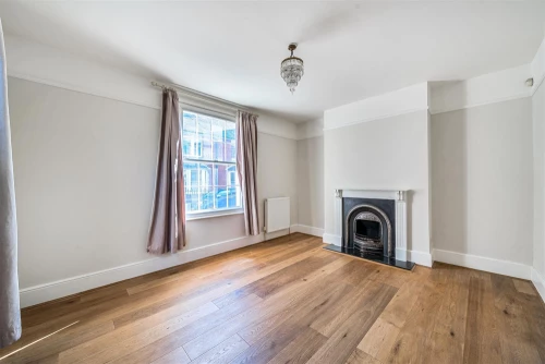 House - Townhouse Main Photo