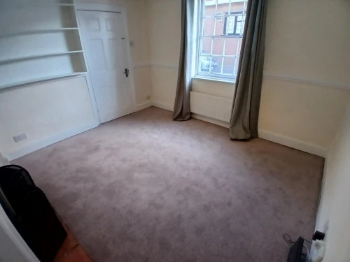 House - Terraced Main Photo