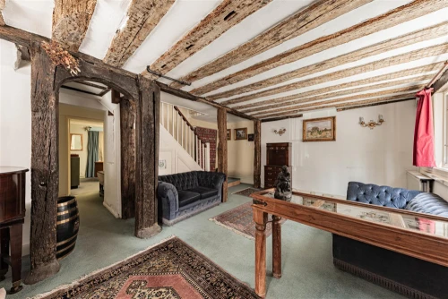 House - End Terrace Main Photo