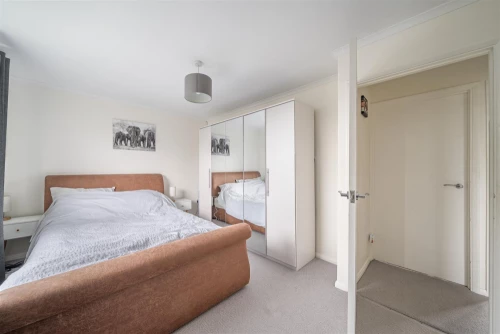 House - Terraced Main Photo