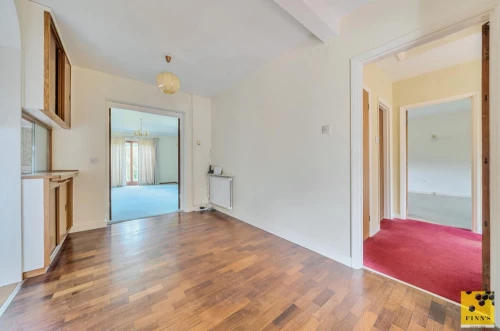 Bungalow - Detached Main Photo